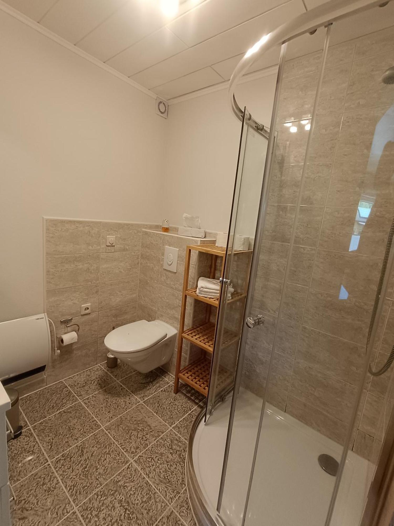 Ferienwohnung Moselferienweingut Schaefer Wintrich Zimmer foto