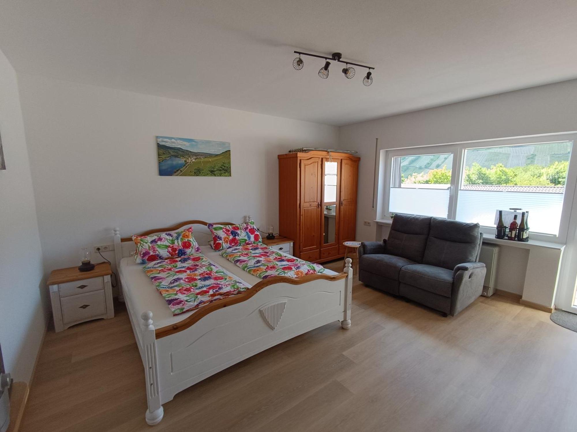 Ferienwohnung Moselferienweingut Schaefer Wintrich Zimmer foto